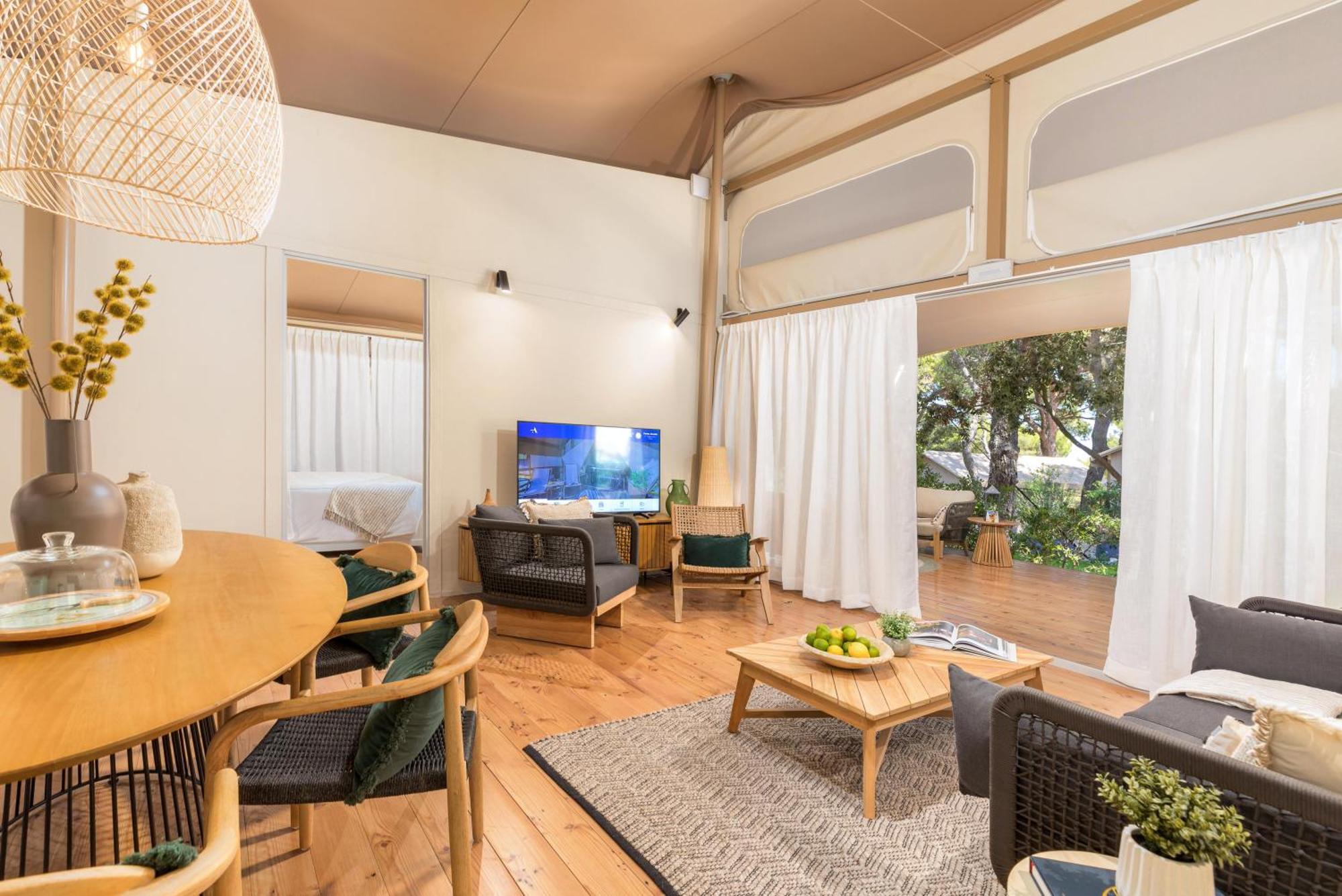 Arena One 99 Glamping Hotel Pomer Exterior photo